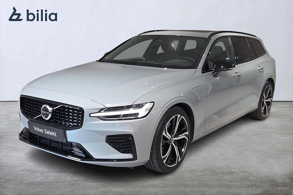 Volvo V60 T6 Plus Dark Nordic Edition / Bowers / Panorama