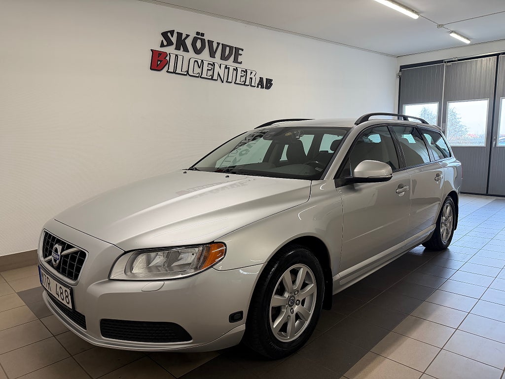 Volvo V70 2012 - miniatyr 2