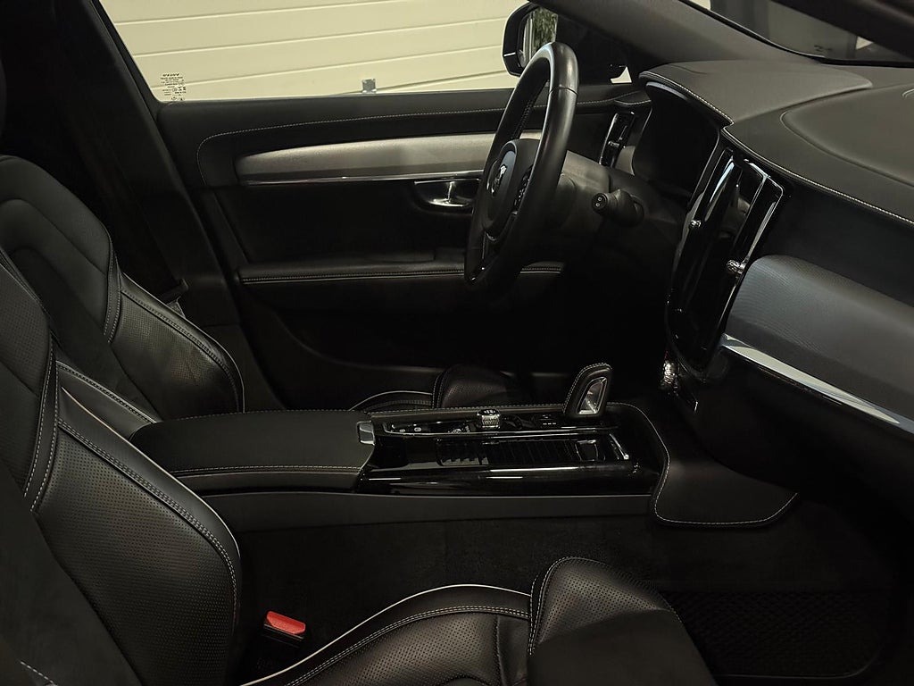 Volvo V90 Recharge T8 AWD Aut R-Design 360 Drag Värmare El-stolar