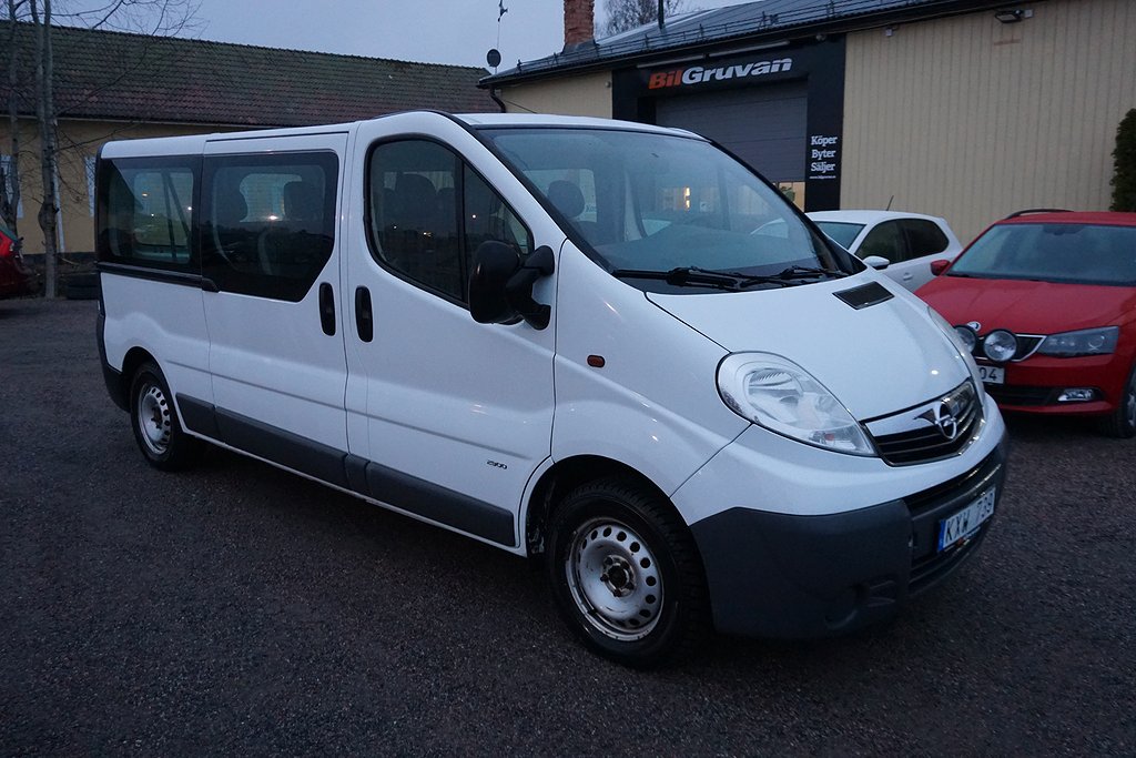 Opel Vivaro Kombi 2.9t 2.0 9-Sitsig Drag