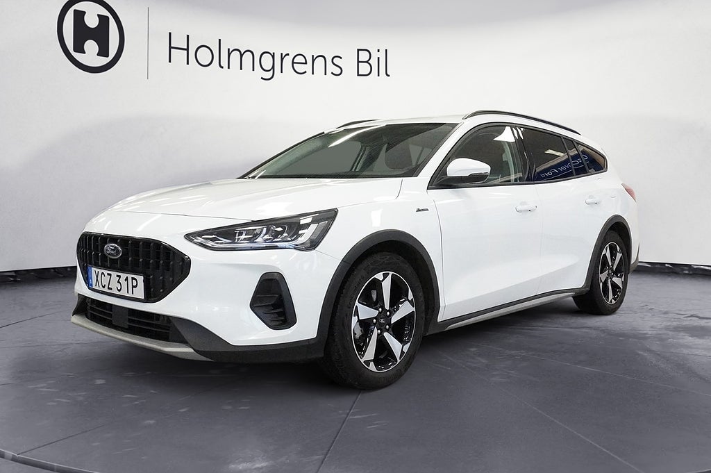 Ford Focus 2,95% ränta Active 1.0 EcoBoost Hybrid Kamera Navi CarPlay