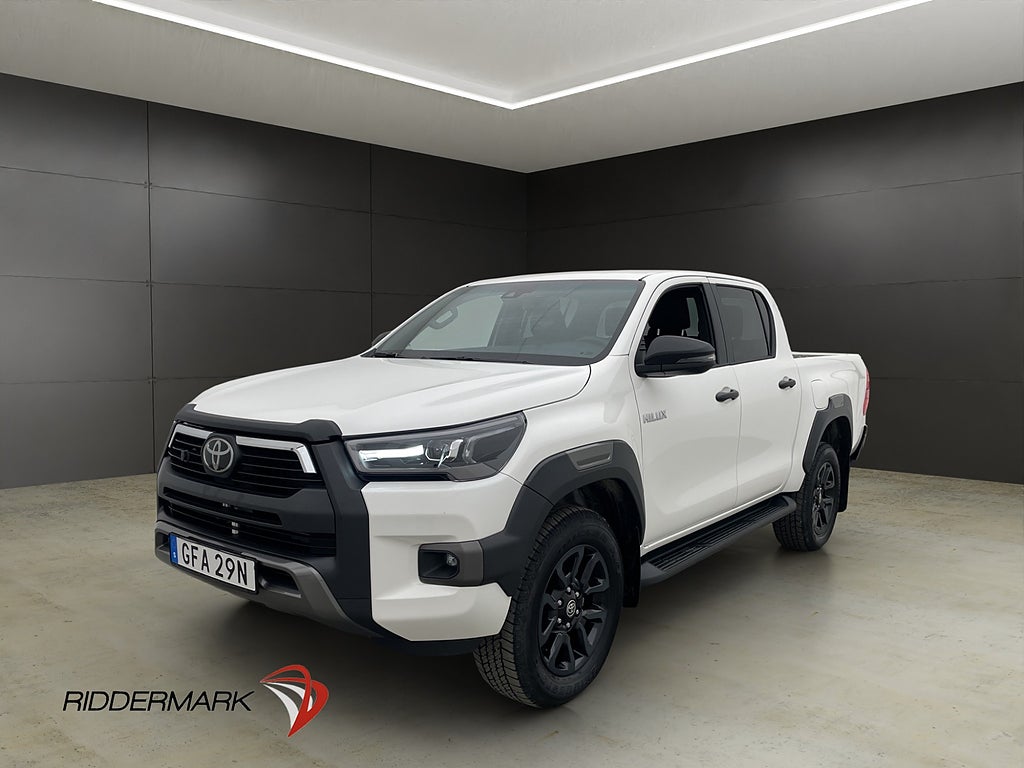 Toyota Hilux Invincible 2.8 4WD M/K-Värm Dragkrok Diff Moms