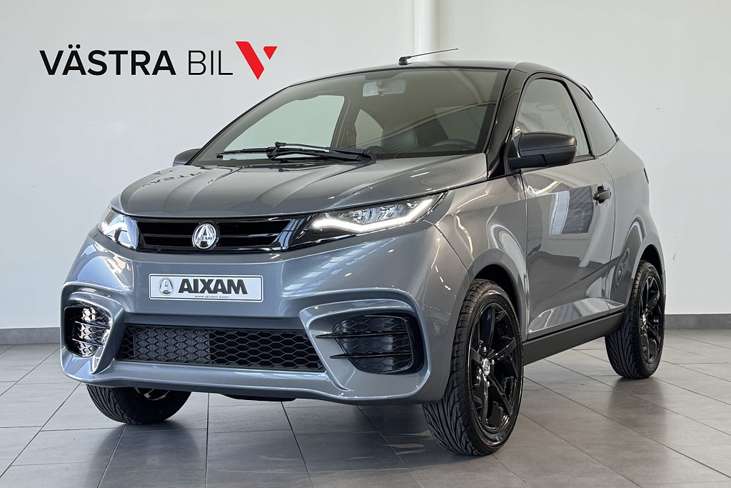 Aixam Coupe Sport Baslåda | 7" Skärm | ABS | Västra Bil Edition!