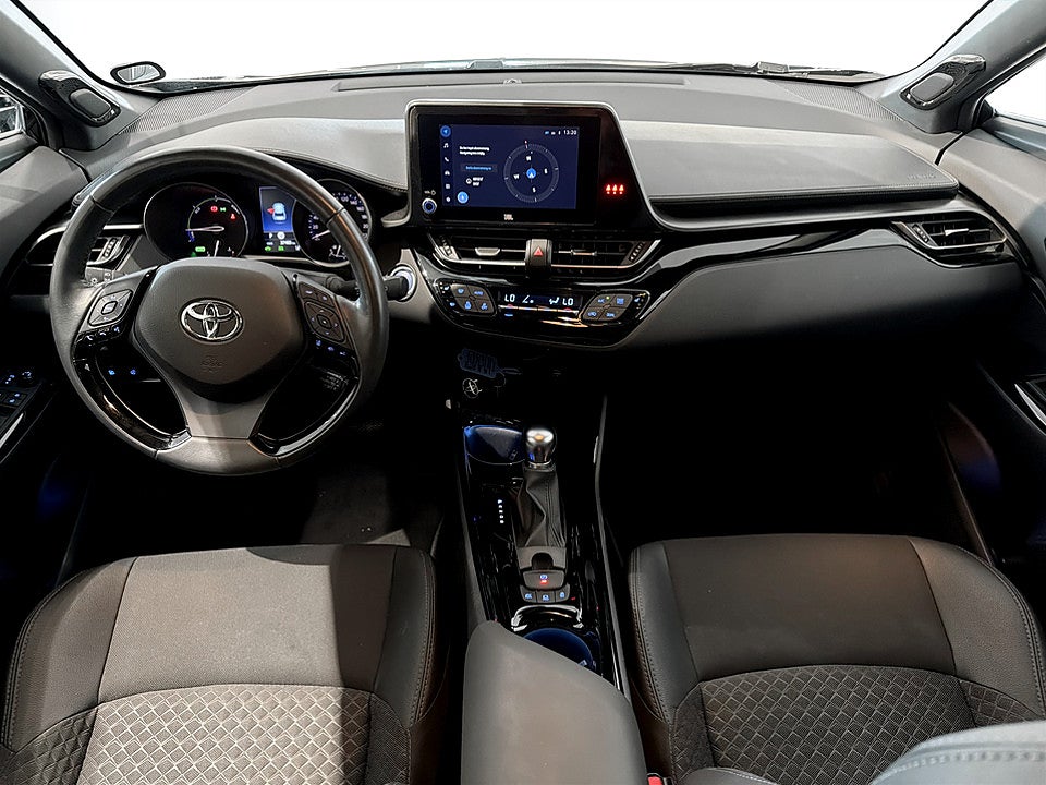 Bild på Toyota C-HR X-Edition Hybrid 122hk Aut JBL B-KAMERA CARPLAY