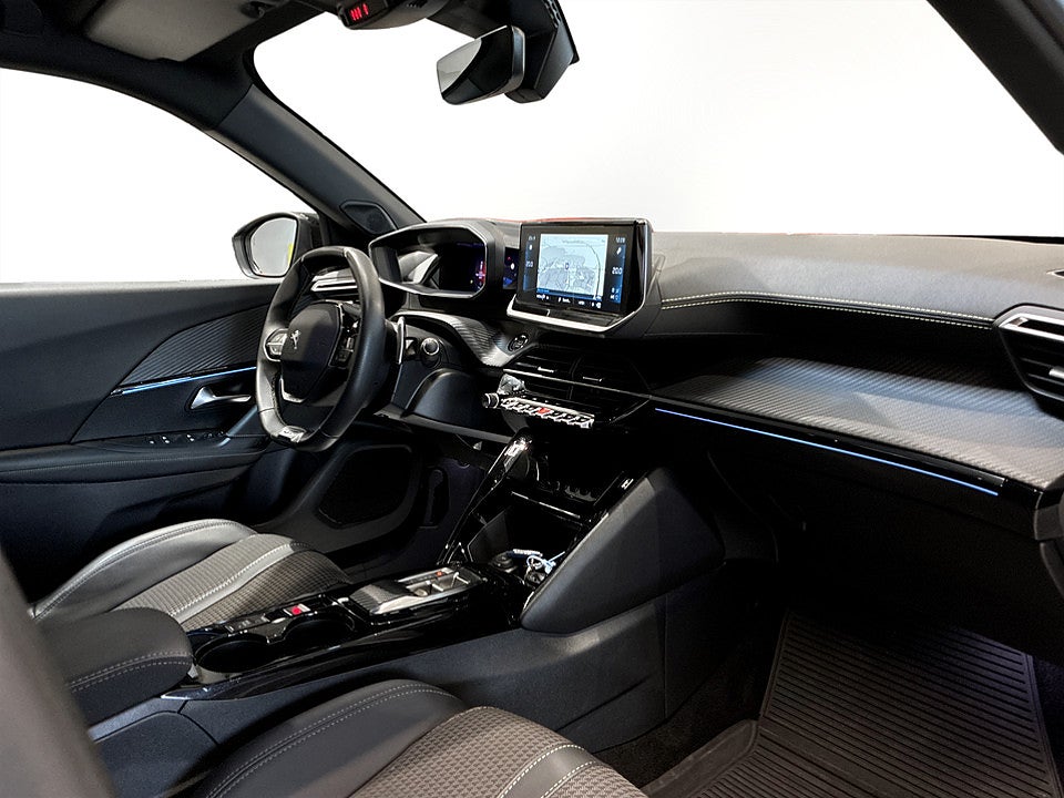 Bild på Peugeot 2008 GT 1.2 PT 130hk Aut B-KAMERA CARPLAY NAVI
