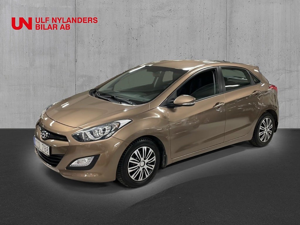 Hyundai i30 1.6 GDI AT 5-d Business (135hk)