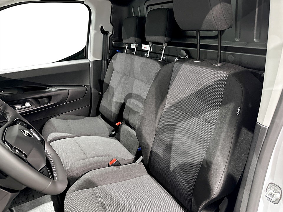 Bild på Opel Combo Elite 130hk Aut L2 - EDITION! VÄRMARE & DRAGKROK INGÅR!