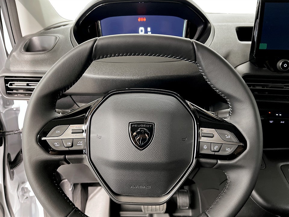 Bild på Peugeot Partner Plus 130hk L2 Aut - DEMO