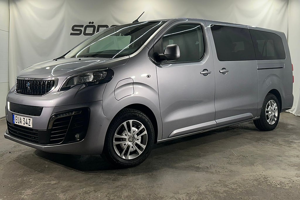 Peugeot Traveller e- 75 9-SITSIG MOMSBIL