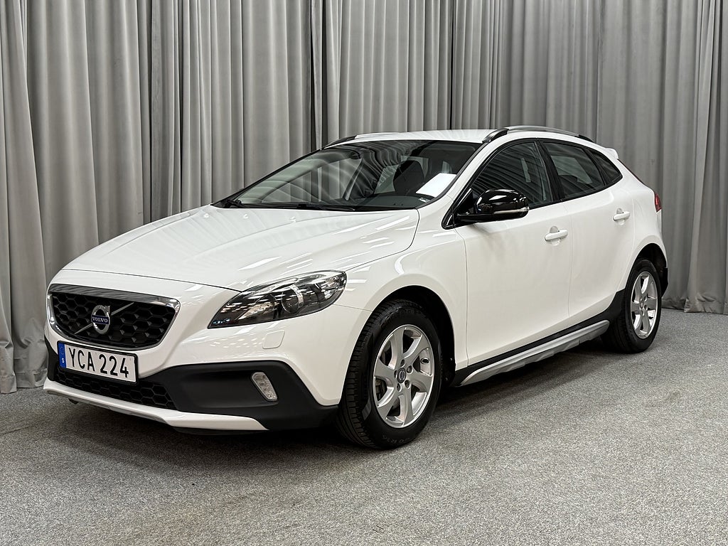 Volvo V40 Cross Country D3 150HK Momentum Dieselvärmare/Nyservad med kamrem
