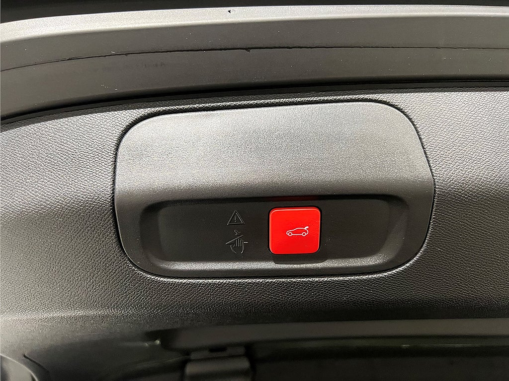 Bild på Peugeot 408 GT 1.2 PT 130hk Aut - B-KAMERA, NAVI, CARPLAY