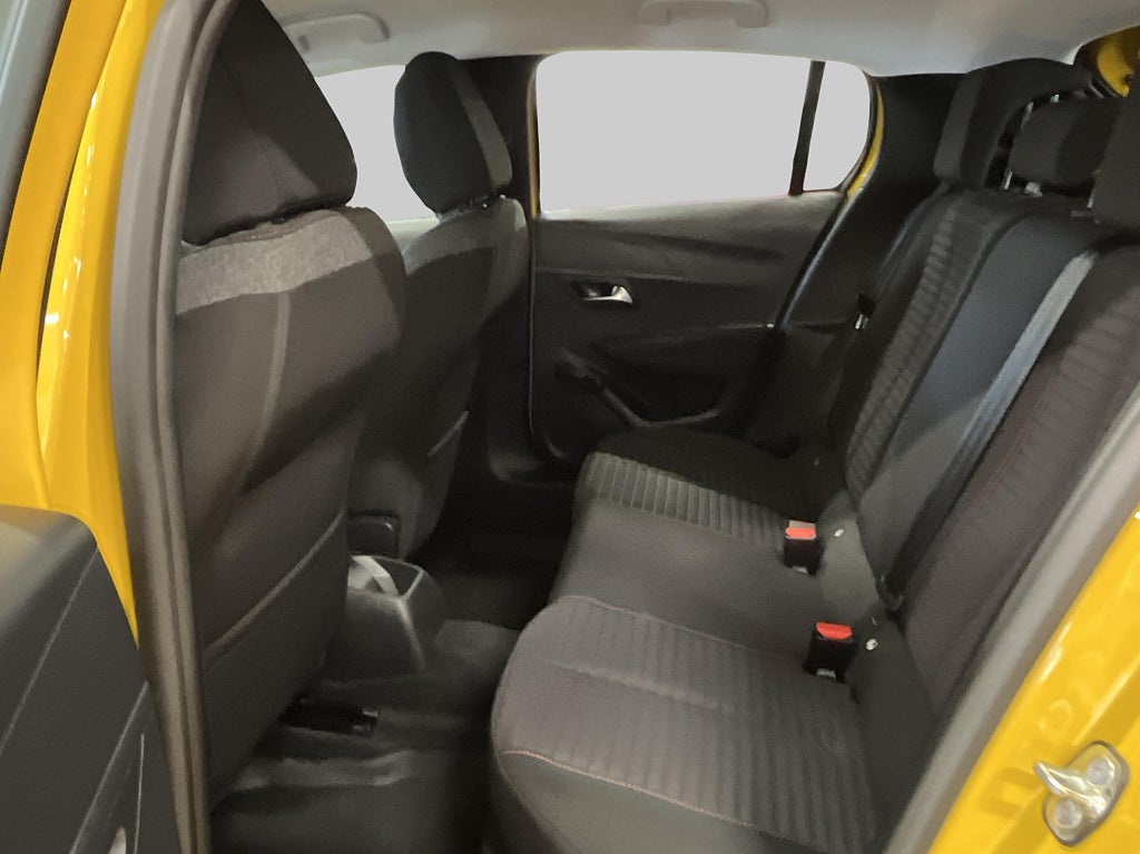 Peugeot 208 Active 1.2 PureTech 75hk manuell  – bild 9
