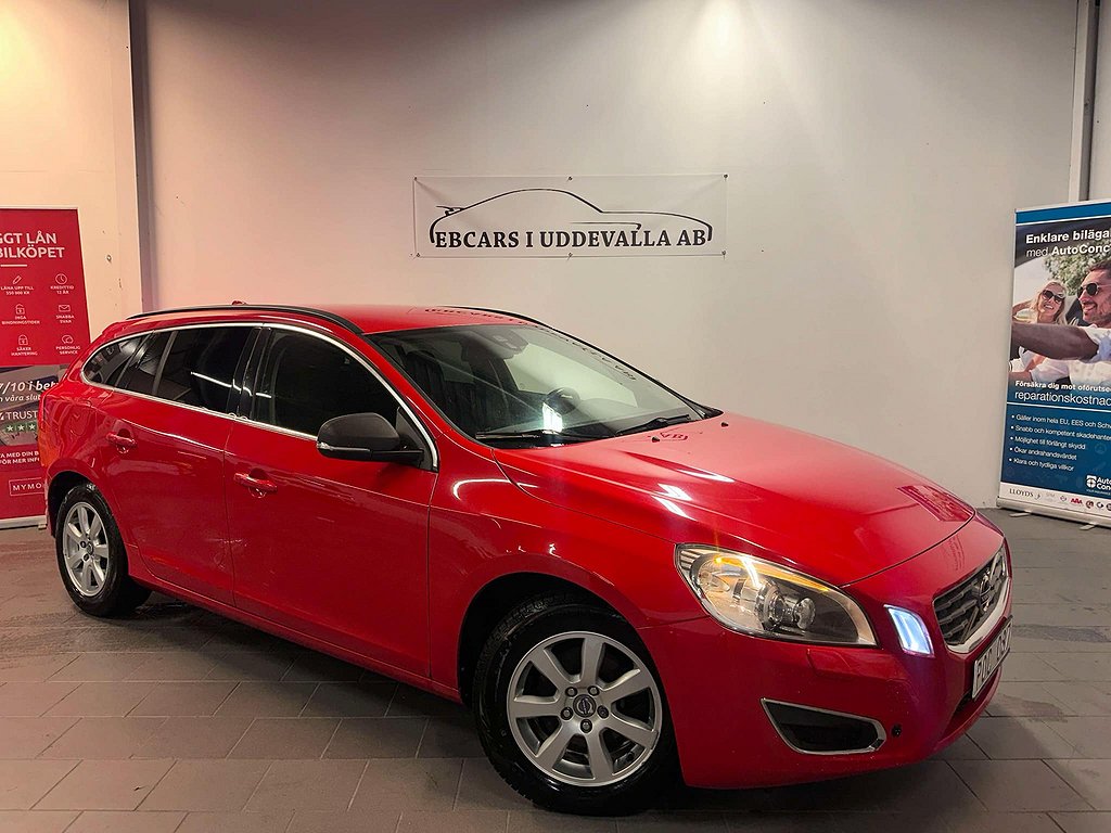 Volvo V60 T3 Momentum 1140kr/Mån Ny bes Sv-S Ms däck