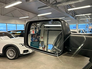 RAM 1500 Crew Cab 5.7 V8 4x4 Laramie Black Edition MOMSAD/VÄLUTRUSTAD