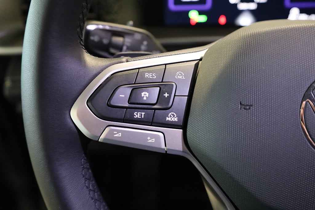 Volkswagen Tayron eTSI Life Edition 7 Sits Aut Drag Värmare 2025