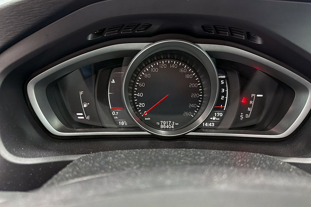 Volvo V40 2018