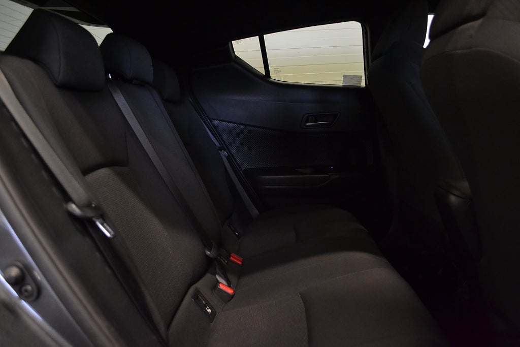 Toyota C-HR Hybrid CVT X-Edition Dragkrok Kamera Rattvärme M-Värm 2019