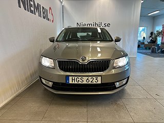 Skoda Octavia 1.8 TSI 4x4 Drag/Bvärm/MoK-värm/Psens/SoV-däck