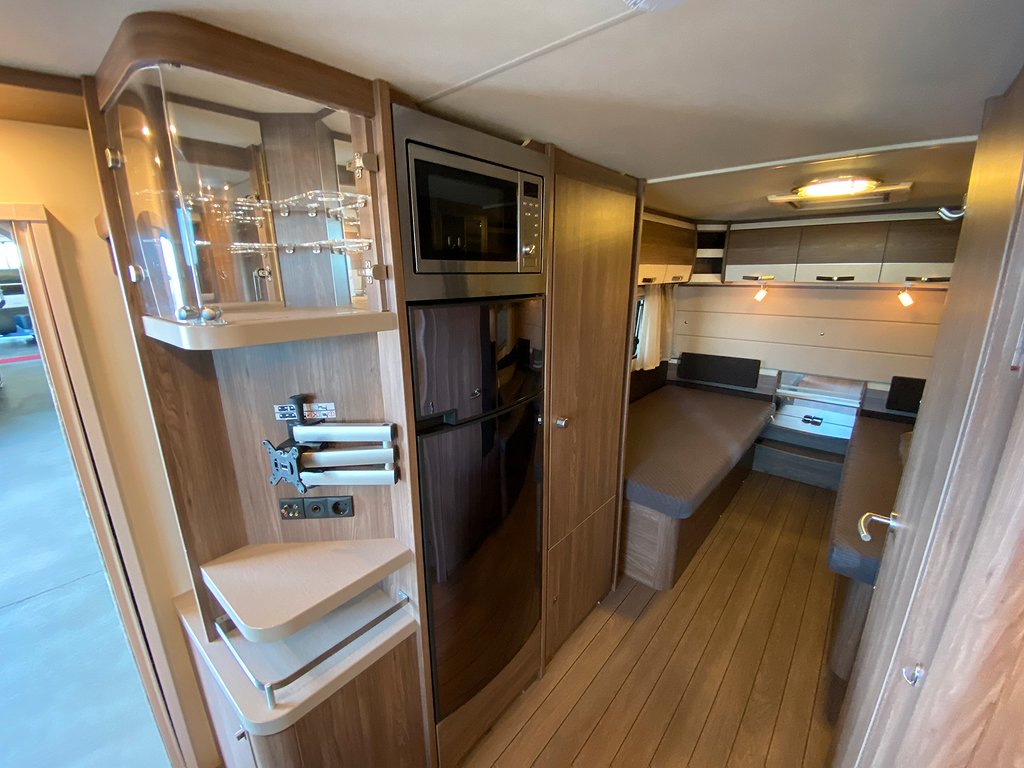 Knaus 590 UE Scandinavian Selection / Alde / Förtält - Knaus