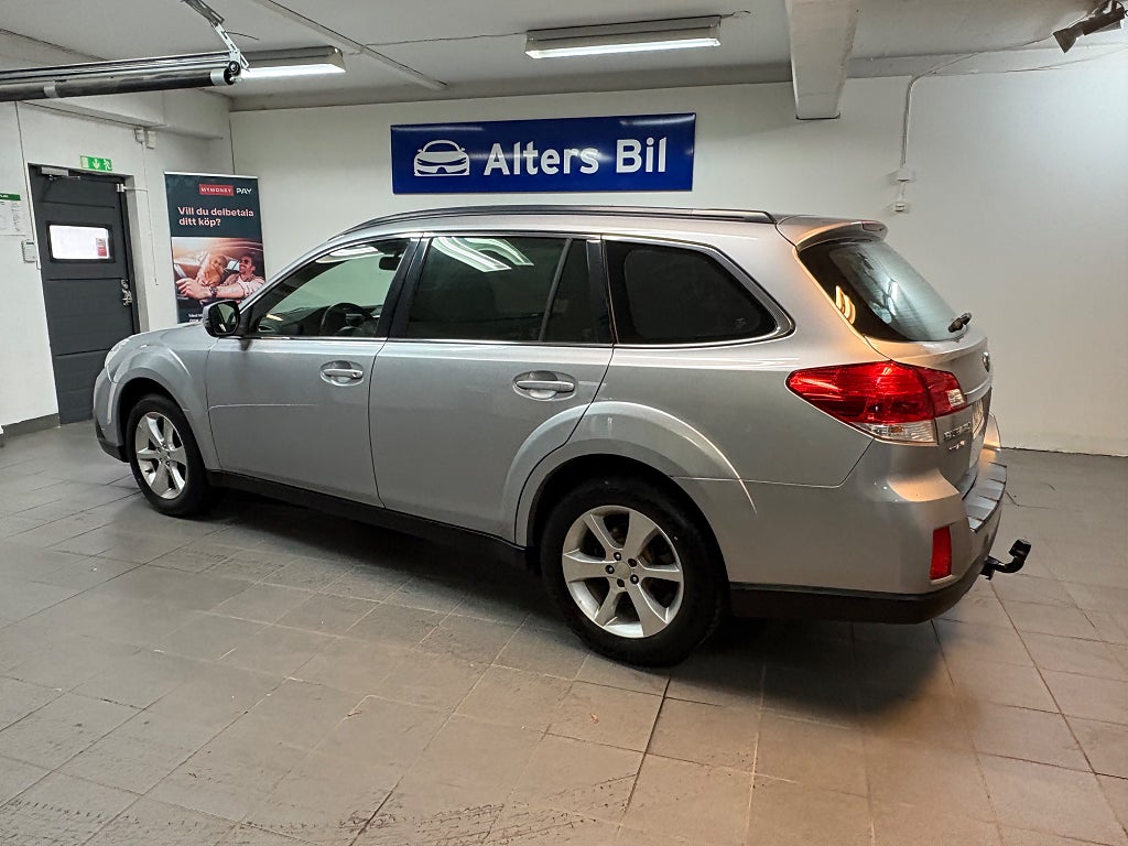 Subaru Outback 2.0 4WD Lineartronic Business  en ägars bil