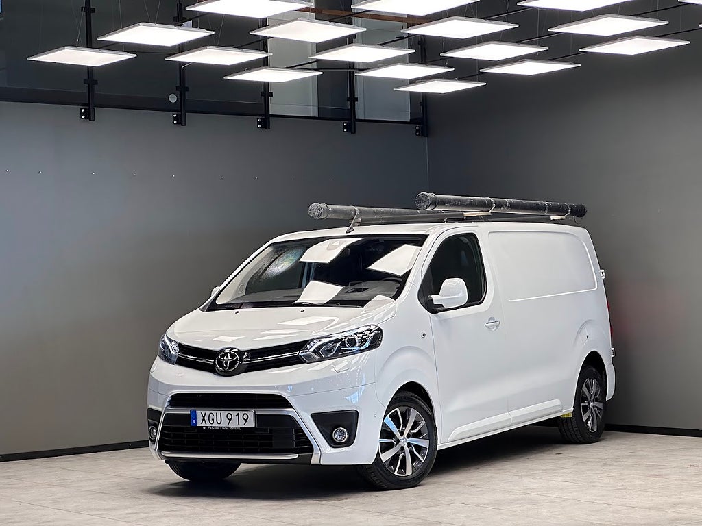 Toyota ProAce 2.0 D-4D / Drag / Backkamera / Head up / Inredning