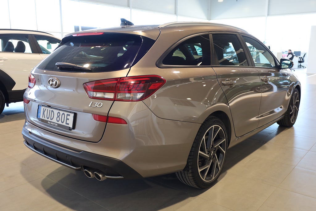 Hyundai i30 Kombi 1.5 T-GDI 160HK DCT N-Line Kamera CarPlay