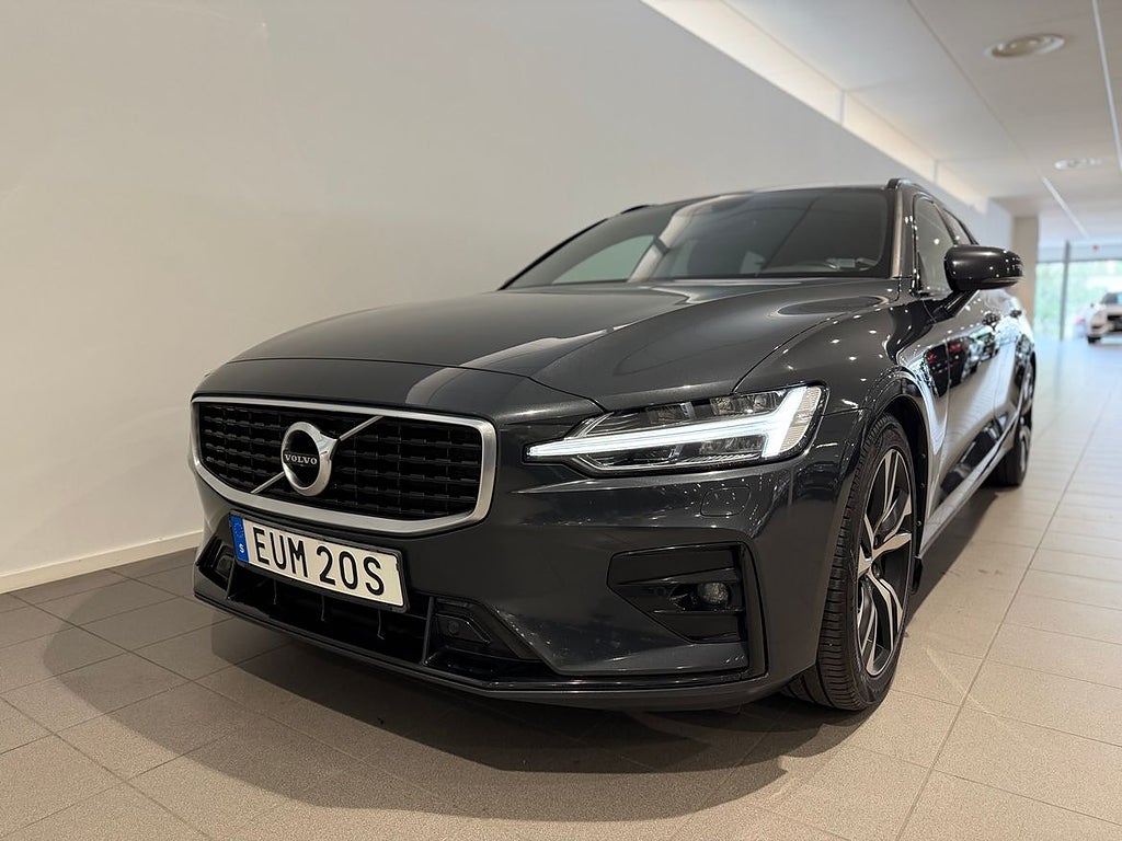 Volvo V60 T4 R-Design / dragkkrok / backkamera / navigati...