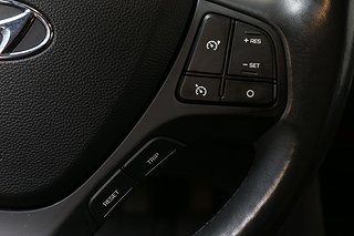 Halvkombi Hyundai i10 13 av 18