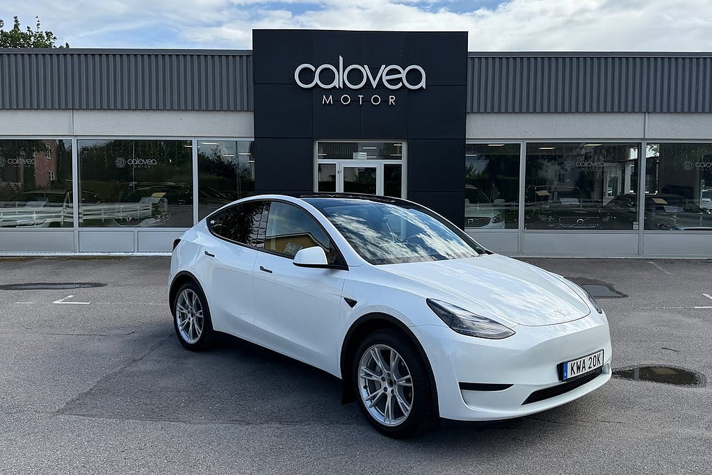 Tesla Model Y Model Y Standard Range RWD Automat - Avtagb...