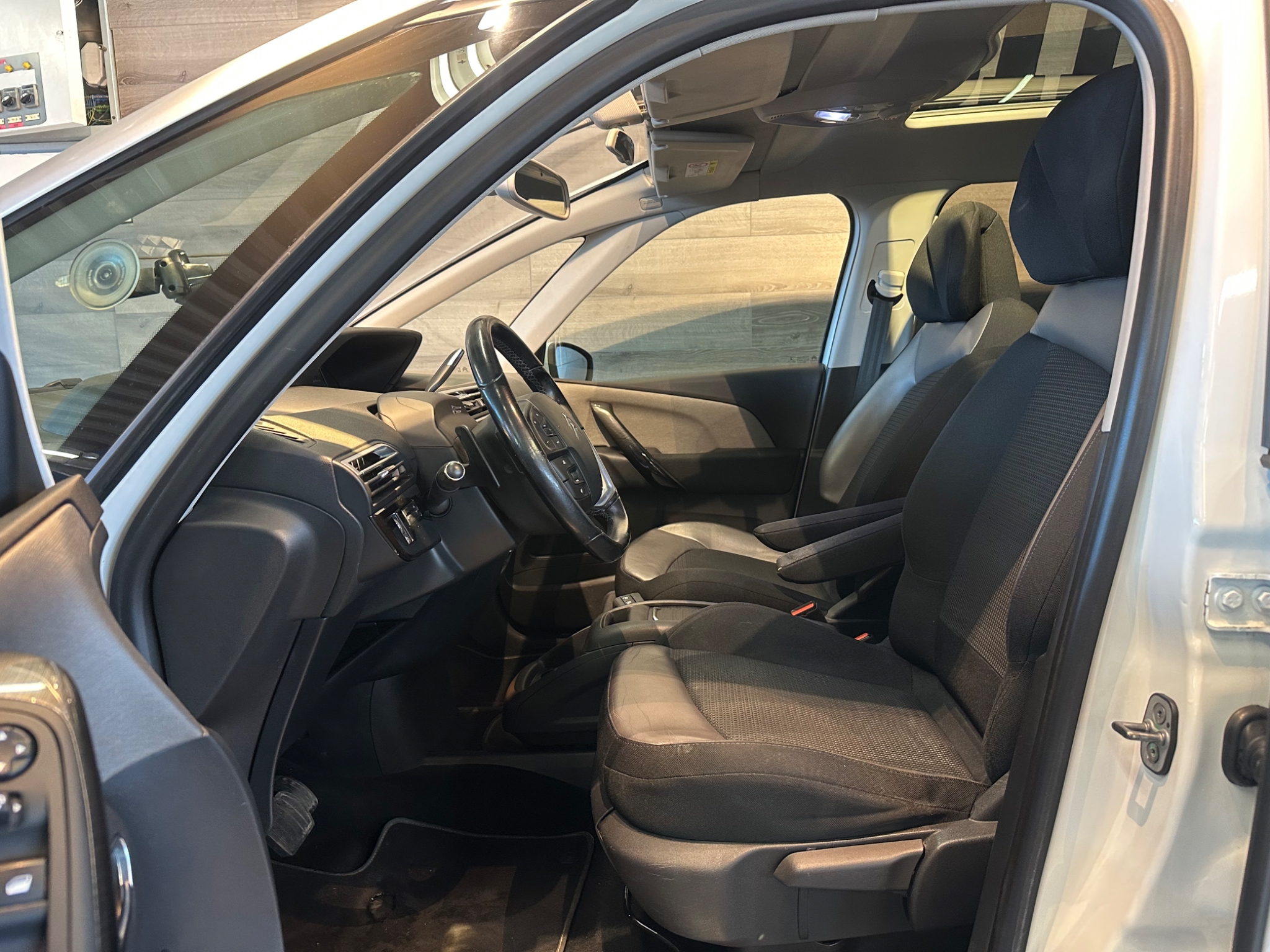 Citroen Grand C4 Picasso 2017, bild 7/52