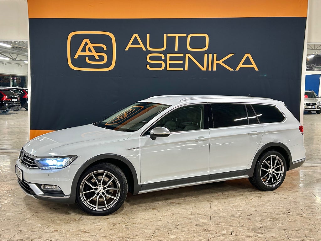 Volkswagen Passat Alltrack 2.0 TDI 240HK 4M Värmare B-kamera 