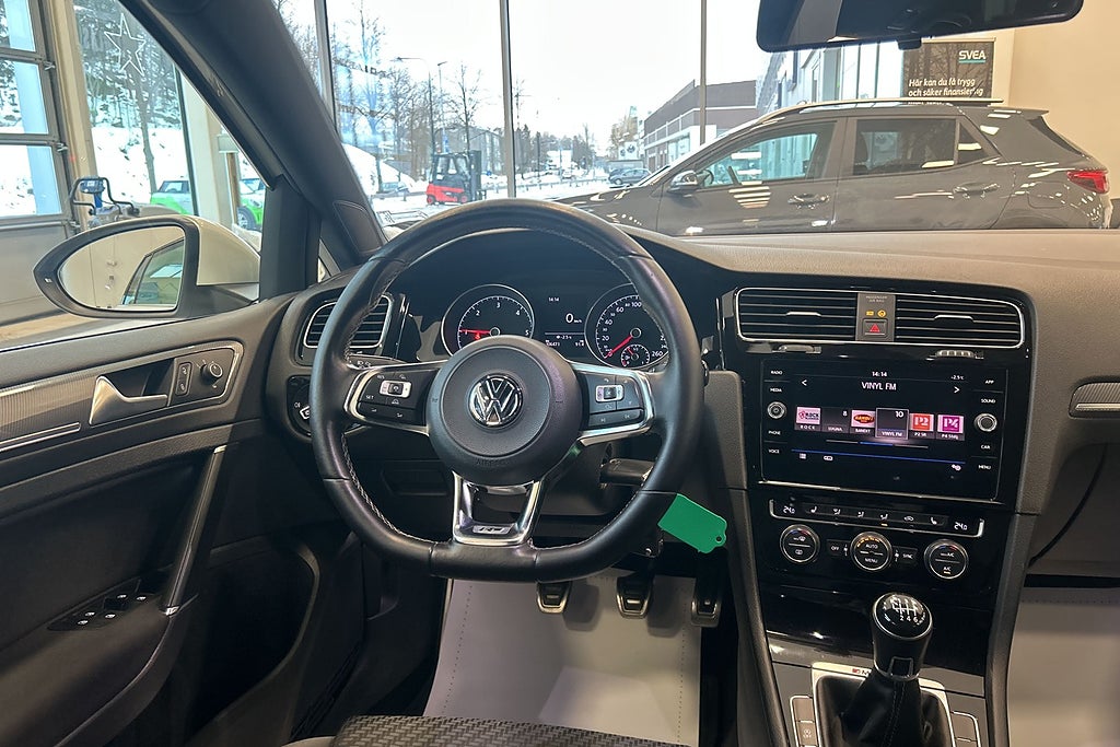 Volkswagen Golf Sportscombi 2.0 TDI 4Motion R-Line Kamera/Drag/(SÅLD)
