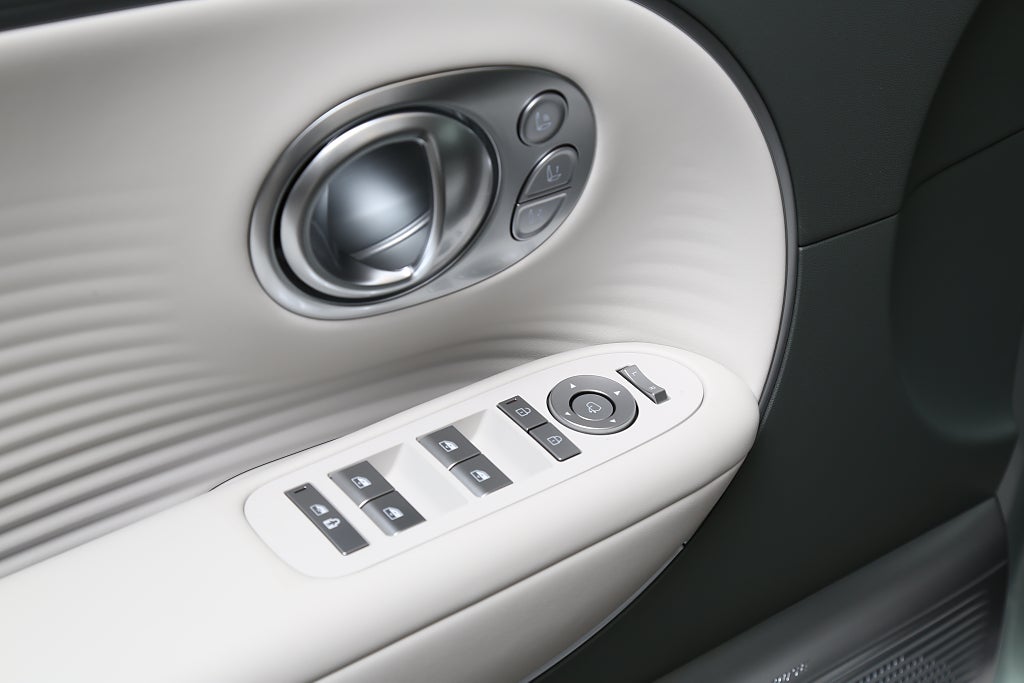 Hyundai IONIQ 9  Advanced AWD 110,3 kWh - Privatleasing 2027
