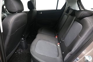 Halvkombi Hyundai i20 17 av 18