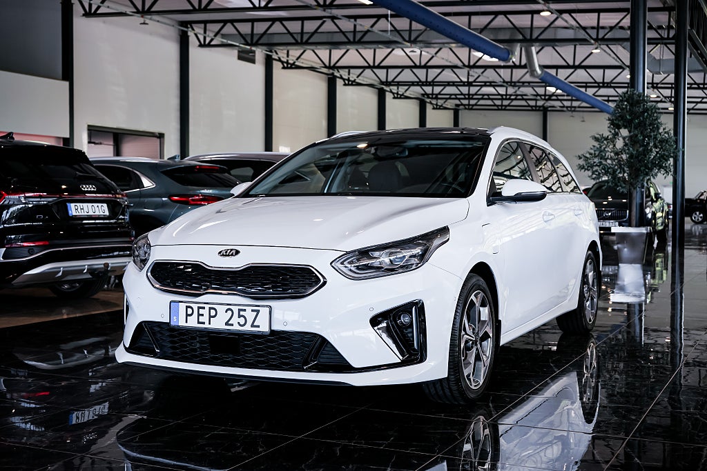 Kia Ceed Sportswagon Plug-in Hybrid DCT | Panorama | Skinn |