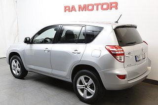 SUV Toyota RAV4 4 av 16