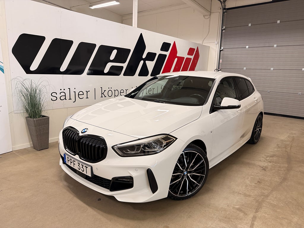 BMW 118I BMW 118i M Sport Navi HiFi M-Stol M-Spoiler 19" mm. 