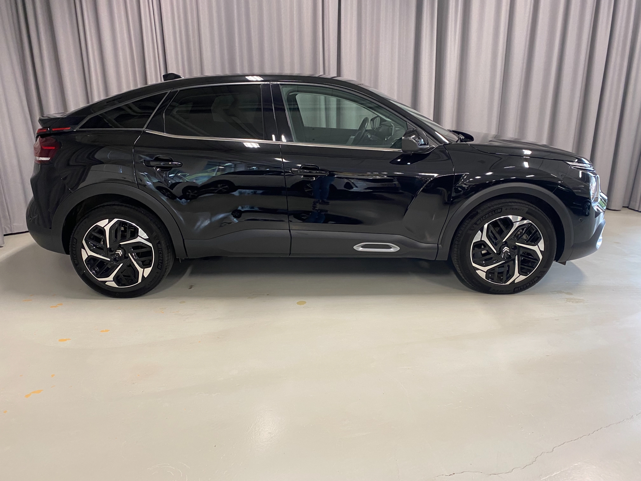 Citroen C4 Shine 130hk Automat 2023, kuva 3/10
