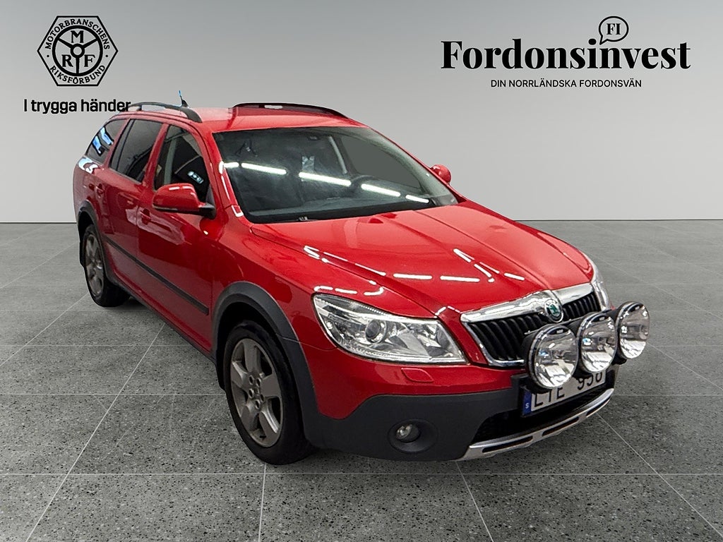 Skoda Octavia Scout 2.0 TDI DPF 4Motion Scout Ny besiktadochNyservad 