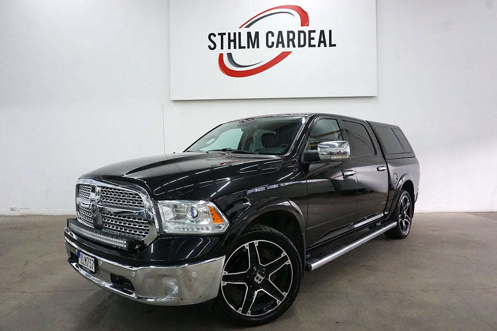 Dodge Dodge Ram 1500 Crew Cab 5.7 V8 HEMI 4x4 Laramie, Kåpa, MOMS, S&V