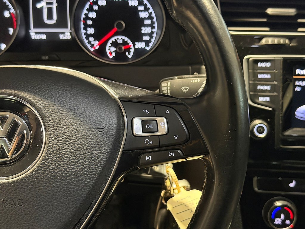 Volkswagen Golf Sportscombi 1.4 TSI 140hk GT |Drag|Värmare|Pluspaket| 2015