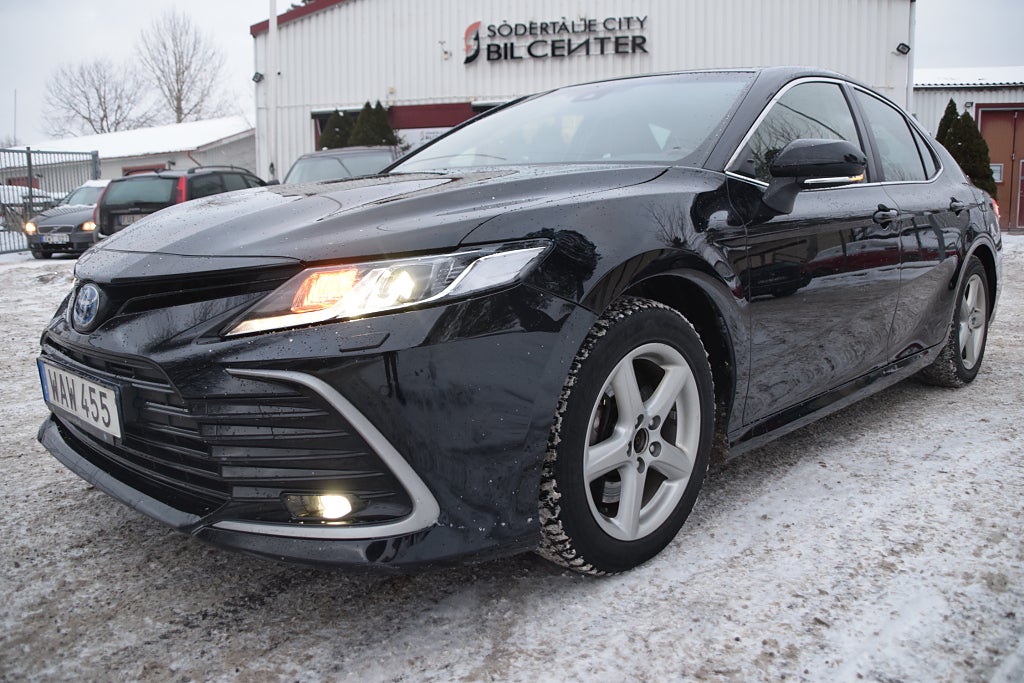 Toyota Camry 2,5 Hybrid CVT Executive Euro 6 JBL SKINN NAVI Moms Bil