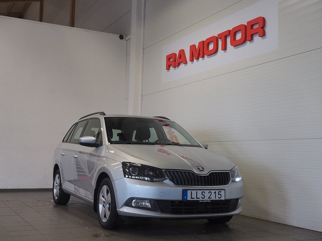 Skoda Fabia Kombi 1.2 TSI Automat | Dragkrok | M-Värm | PDC