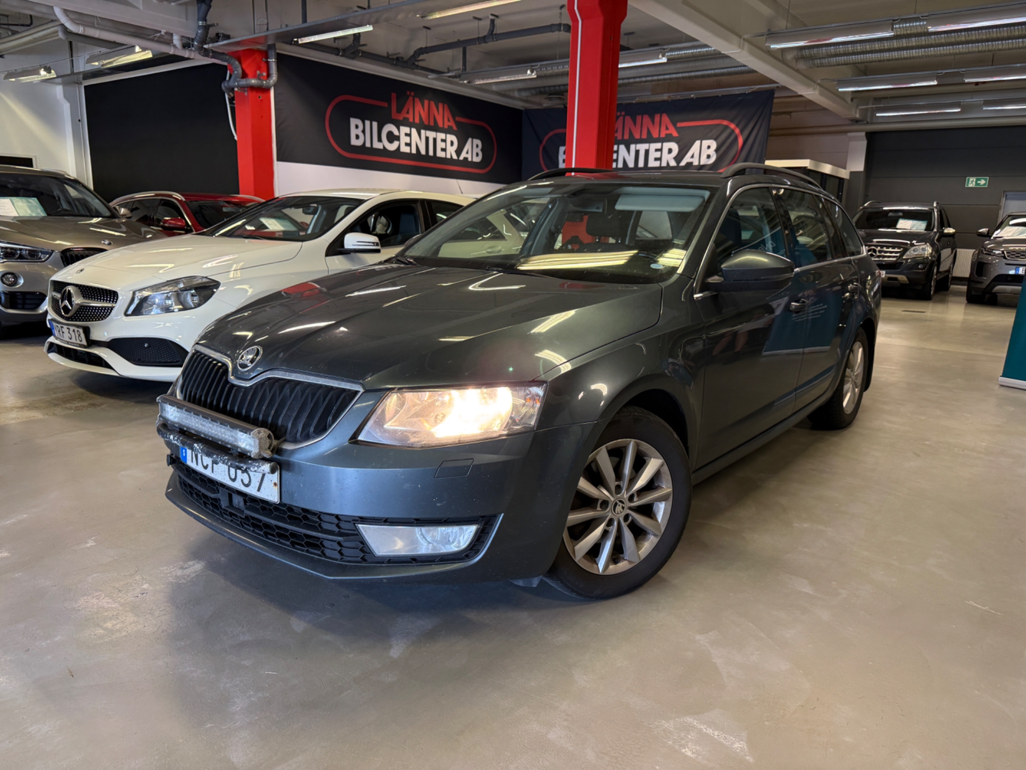 Skoda Octavia Kombi Ambition, bild 6/21