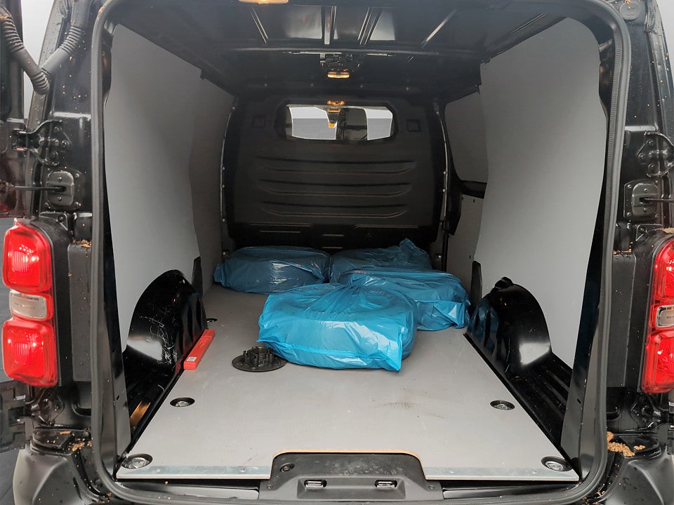 Bild på Citroen Jumpy Bus Pre 2.0 BlueHDi 145hk Aut L3 DRAG
