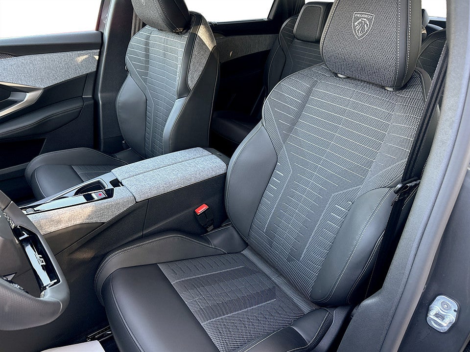 Bild på Peugeot e-5008 GT Long Range - DEMO