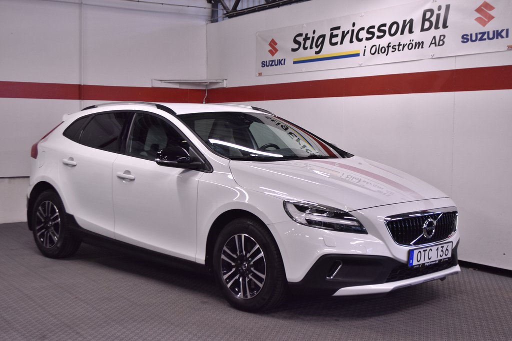 Volvo V40 Cross Country T3  Momentum AUT