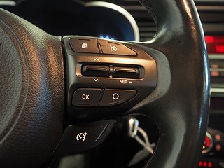 Sedan Kia Optima 17 av 21
