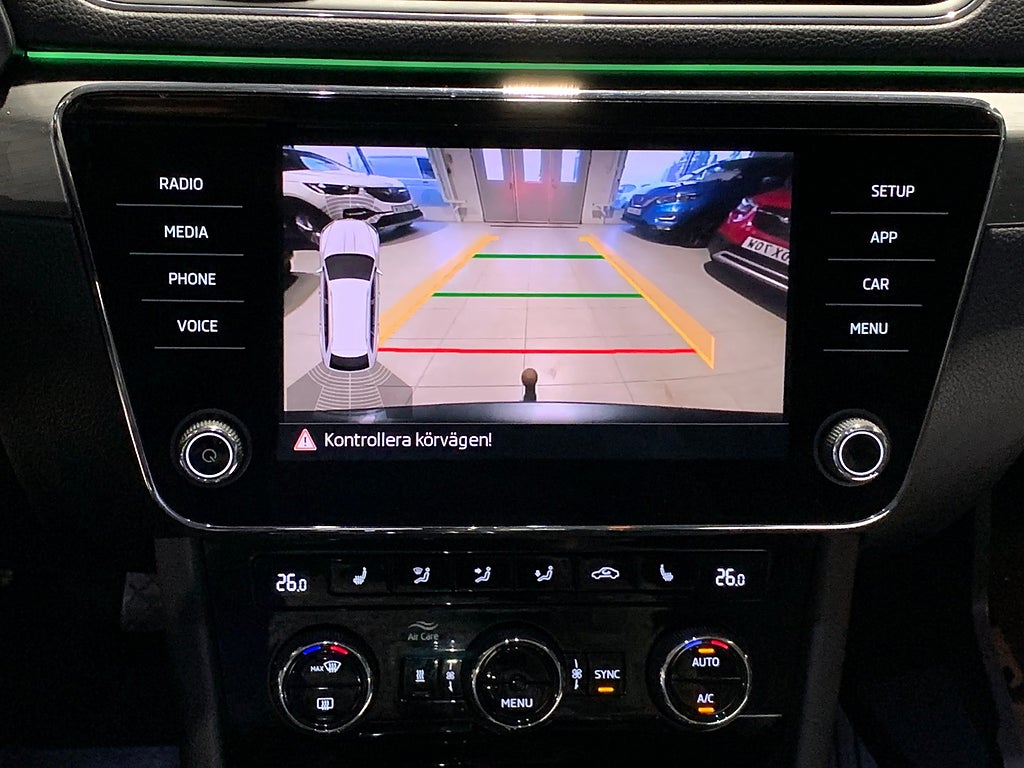 Skoda Superb 1.5 TSI | Business Ed | Drag | Kamera | Värmare 2019