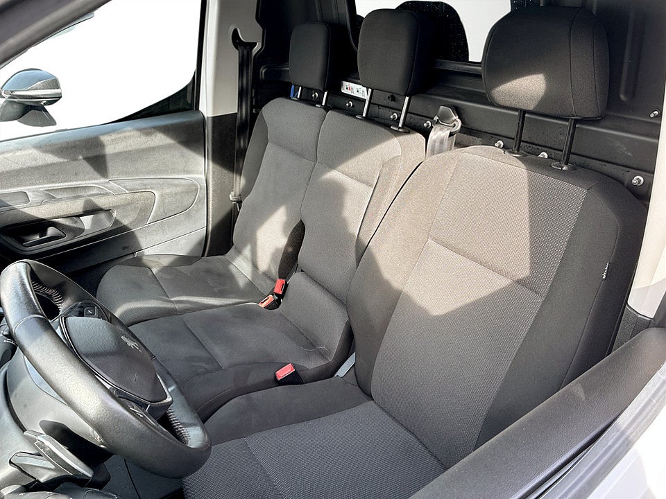 Bild på Peugeot Partner PRO+ 1.5 BlueHDi 130hk Aut DRAGKROK